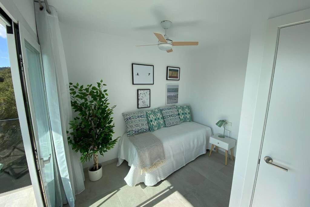 Sea View Apartment 6D With Pool In Canamel Beach Капдепера Екстериор снимка
